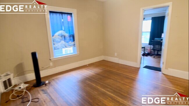 43 Pratt St unit 2, Allston, MA 02134 - photo 5