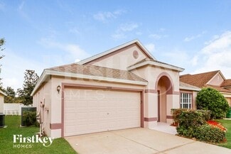 5848 War Admiral Dr, Zephyrhills, FL 33544