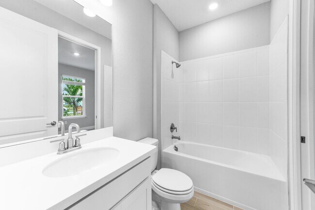 7791 Waning Moon Way, Sarasota, FL 34241 - photo 5