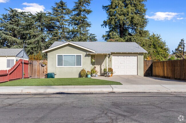 Find the perfect home near Downtown Turlock.