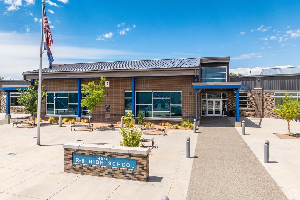 R-5 High School
