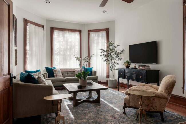 1116 W 10th St unit ID1292407P, Austin, TX 78703 - photo 5