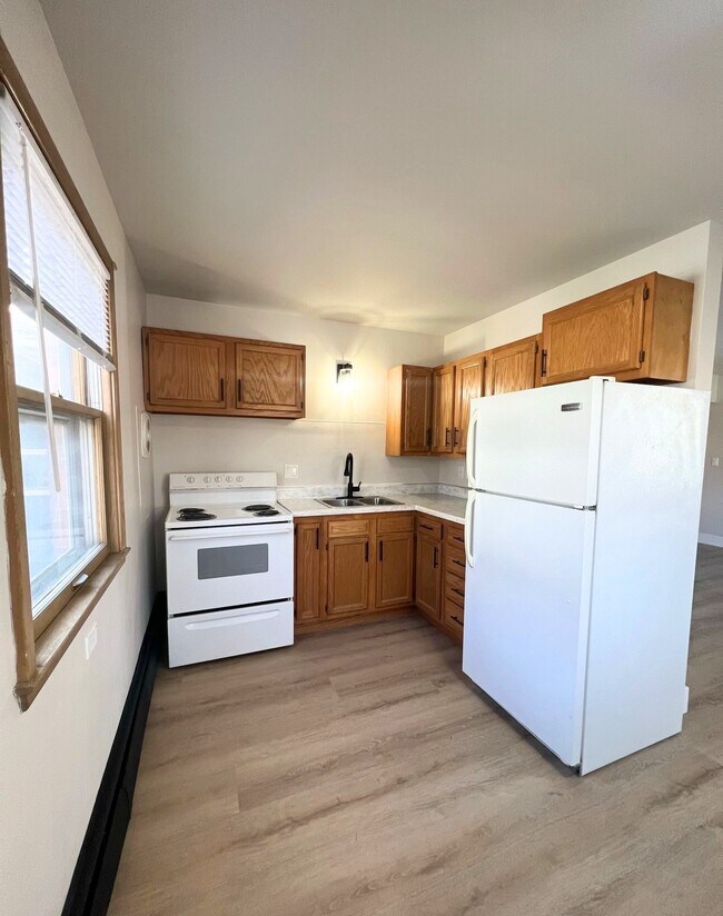 Uptown Flats, Sioux Falls, SD 57104 - photo 6