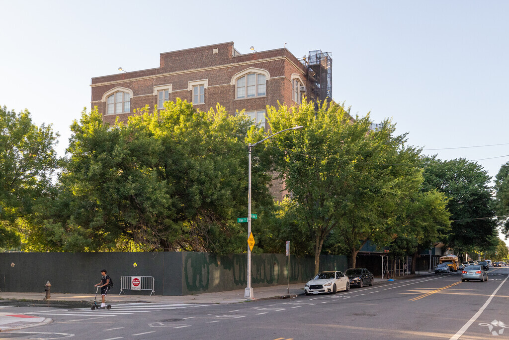 University Heights Secondary School is in The Bronx, New York.