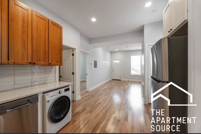 1846 W 18th St unit 3R, Chicago, IL 60608 - photo 5