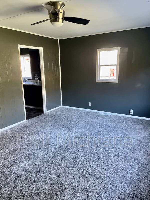 261 N Kenmore St, South Bend, IN 46619 - photo 5