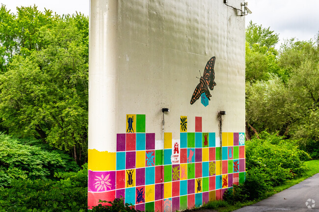Murals in Pine Brook boast beautiful colors.