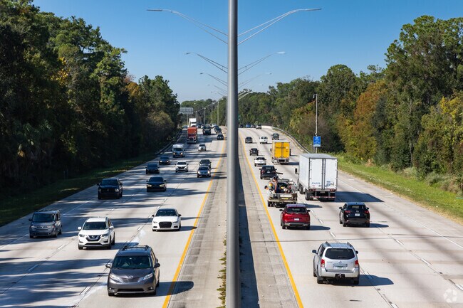 Access to the rest of Jacksonville is easy with nearby I-95.