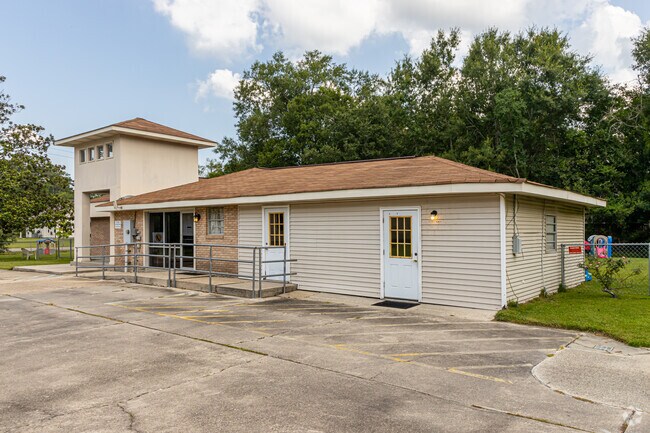 Slidell Christian Academy is a non-denominational setting.