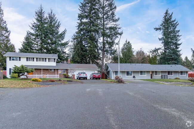 Split-level and ranch-style homes line the cul-de-sacs of Cascade View, Everett.