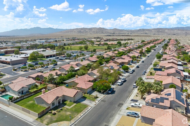 From cozy cottages to luxurious estates, Thousand Palms, CA has it all.