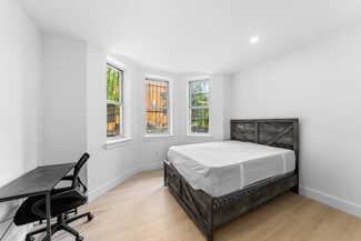 514 E 188th St, Bronx, NY 10458