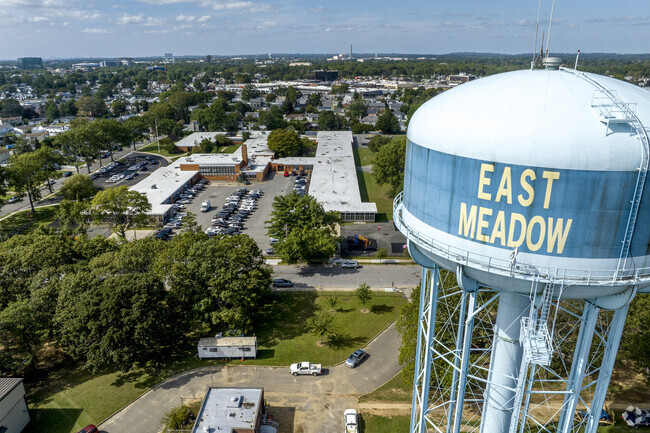 McVey Elementary School in East Meadow has 779 students in grades K-5 with a ratio of 13 to 1.