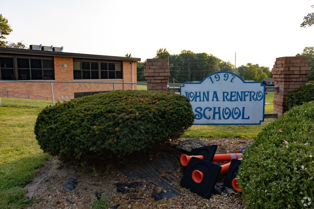 Welcome to John A Renfro Elementary School in Collinsville.