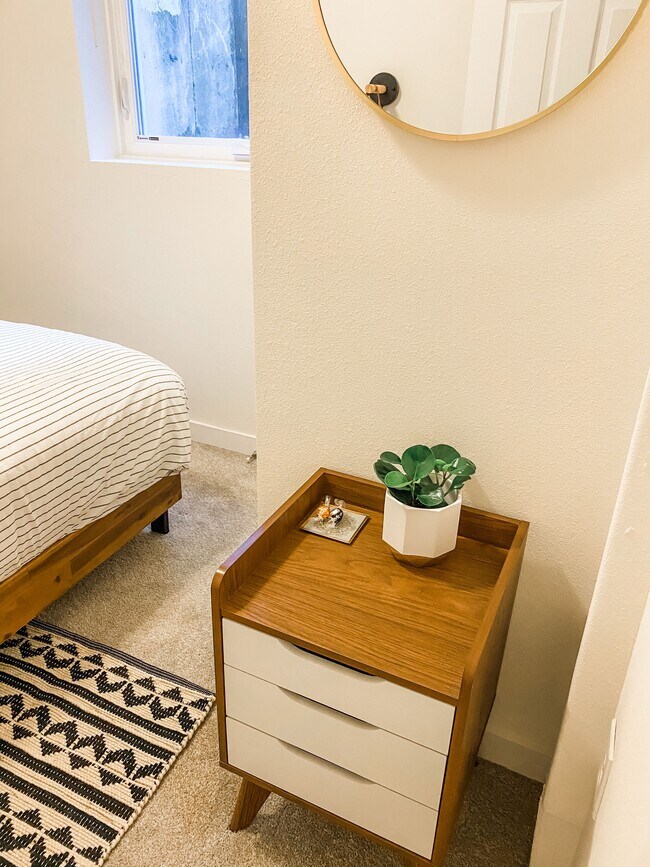 5506 NE Hoyt St unit B, Portland, OR 97213 - photo 5