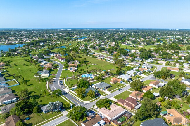 Buena Ventura Lakes offers an attractive combination of convenience, location and home values.