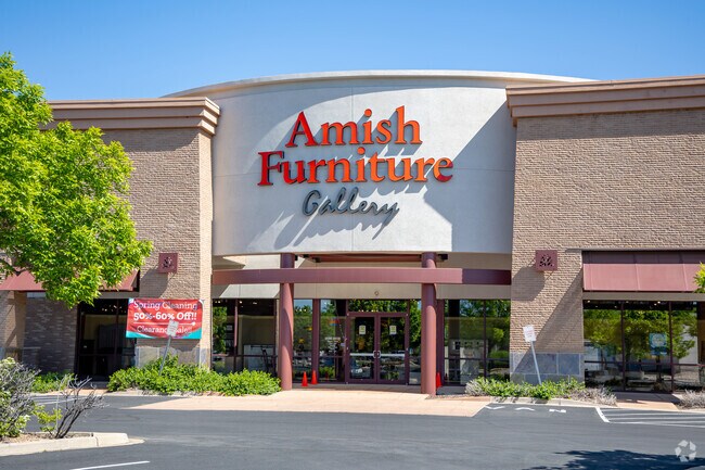 Just minutes from Walnut Grove, Amish Furniture Gallery features handcrafted, solid wood furniture built to last for generations.