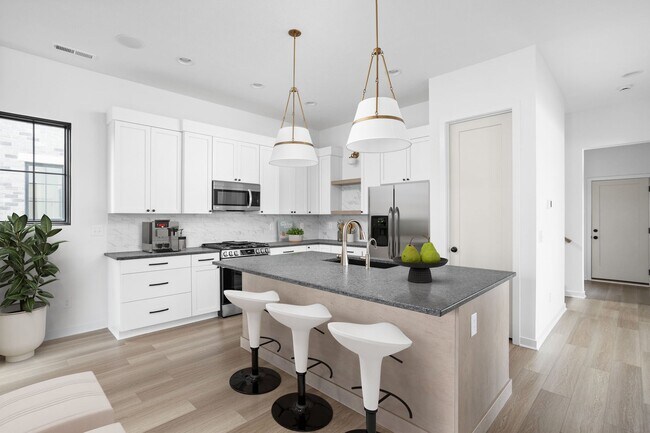 1659 Carrollton Rail Dr, Westfield, IN 46074 - photo 5