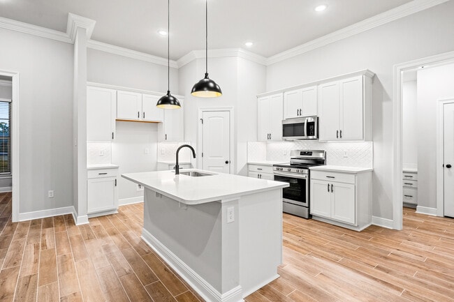 231 Lumen Loop, Freeport, FL 32439 - photo 5