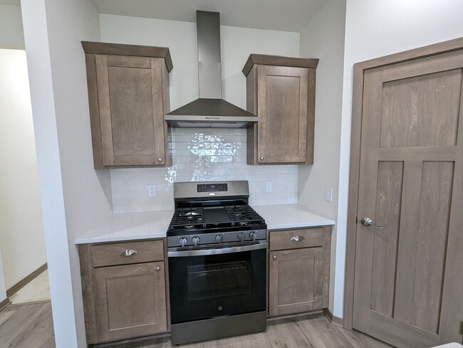 6640 Linnet Ln, Middleton, WI 53562 - photo 6