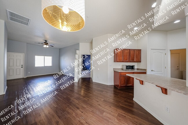 8075 W Mary Jane Ln, Peoria, AZ 85382 - photo 7