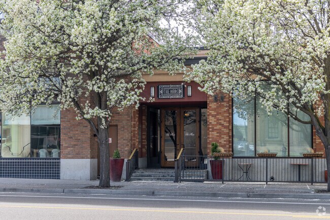 College Place is a short drive from many upscale restaurant in Walla Walla.