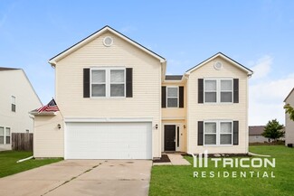 6880 W Littleton Dr, McCordsville, IN 46055