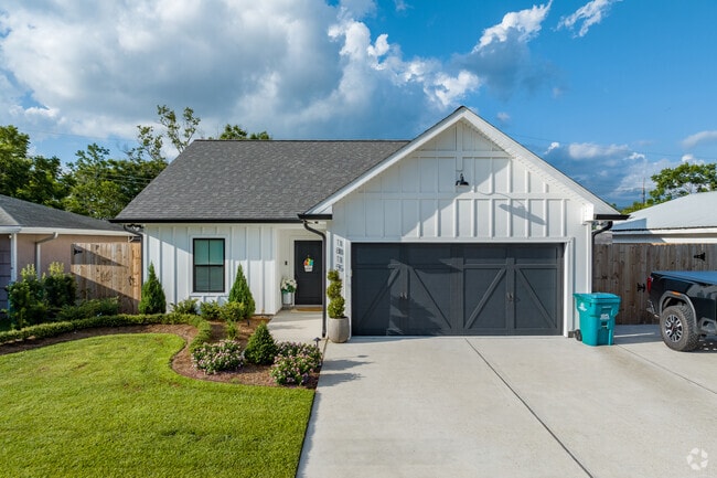 New construction blends with midcentury and ranch-style homes across Terrytown.