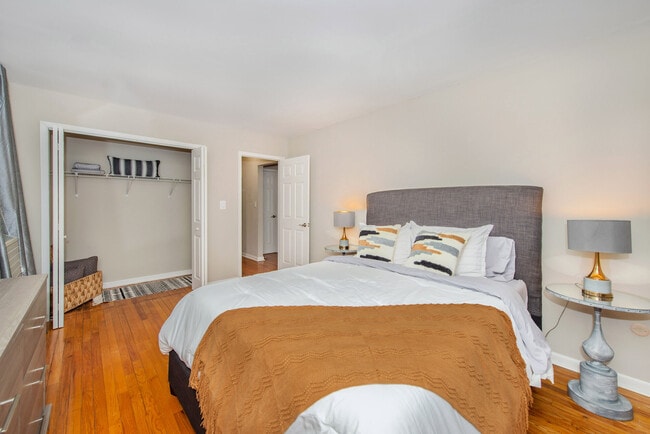 The Crossings At Metropark, Iselin, NJ 08830 - photo 7