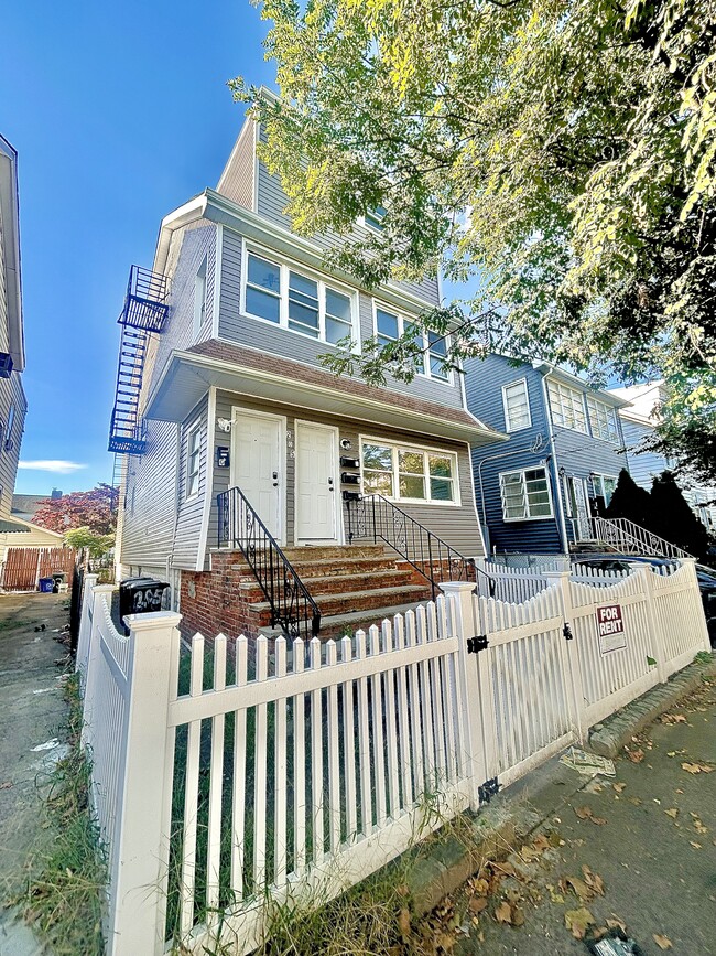 205 N 16th St, Bloomfield, NJ 07003