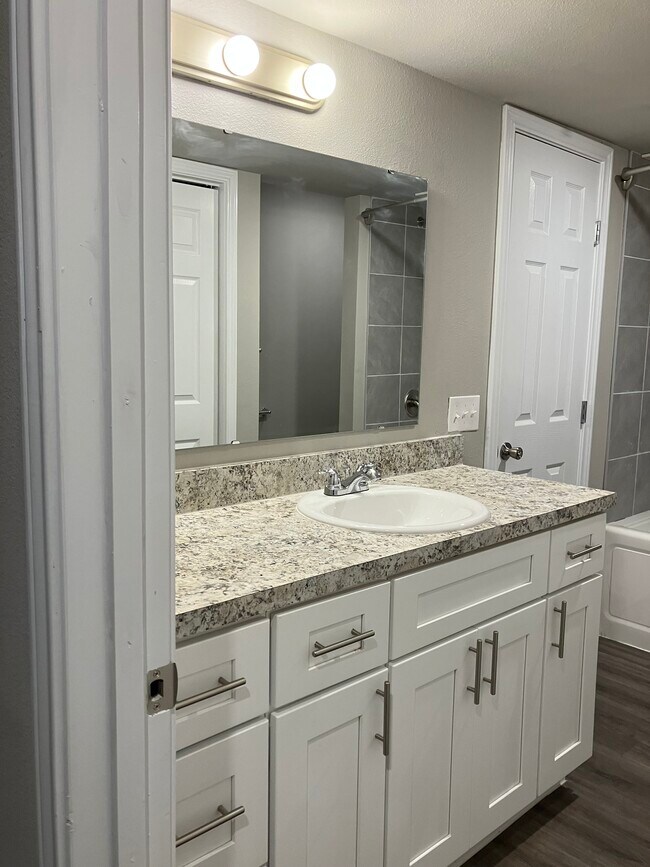 6108 Abrams Rd unit 210, Dallas, TX 75231 - photo 2