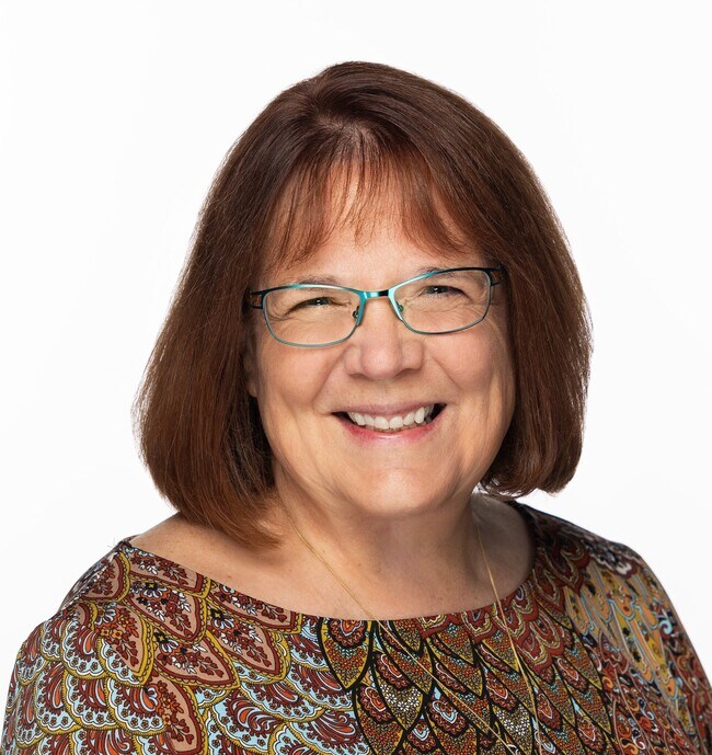 Lorraine Bowans