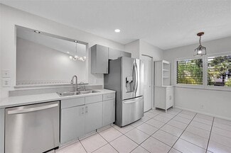 1002 NW 105th Way, Plantation, FL 33322