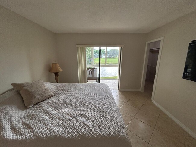 129 Piedmont C unit Kings Point, Delray Beach, FL 33484 - photo 6