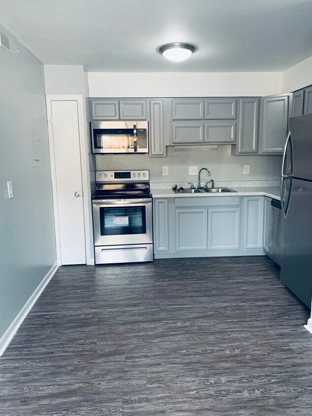 Windmill Apartments 299 Miller Rd, Mauldin, SC