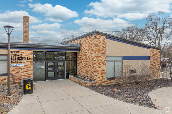 West Godwin Elementary School, entrance.