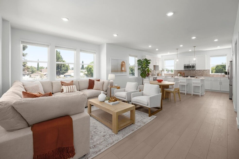 9363 Via Azul Viaduct unit 36631594, Pico Rivera, CA 90660 - photo 1