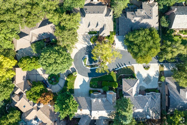 You will find Cul-de-sacs in the Brook Hollow neighborhood.