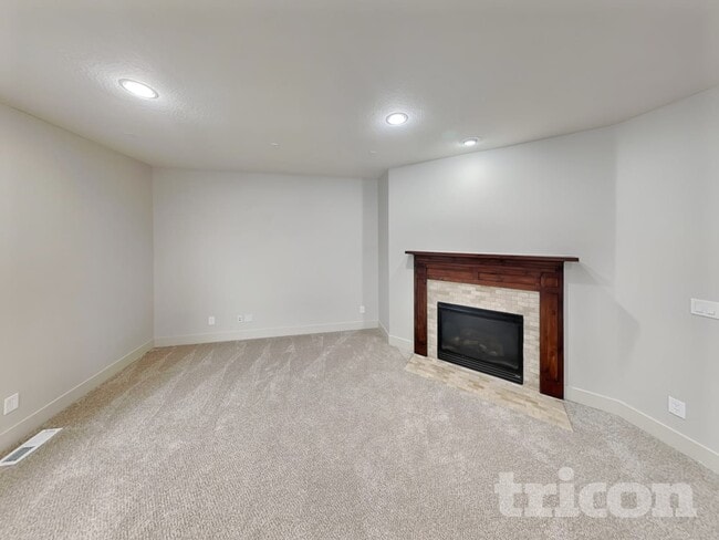 14718 SE Badger Creek Rd, Happy Valley, OR 97086 - photo 2