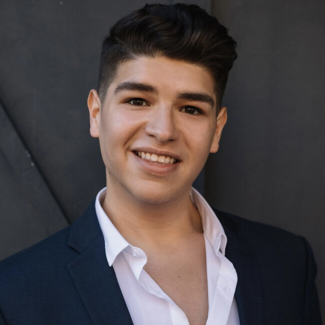 Agent Photo