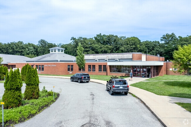 Coggeshall families rely on Hugh Cole for K-5 education.