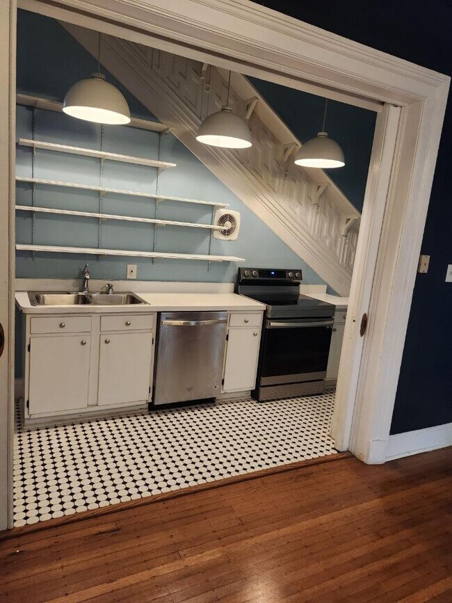 2417 Saint Charles Ave Unit I, New Orleans, LA 70130