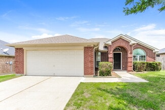 1009 Crooked Creek Ct, Midlothian, TX 76065