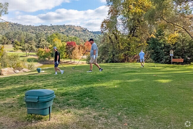 Yosemite Lakes residents can often be found practicing their swing at the Yosemite Lakes Park Golf Course.