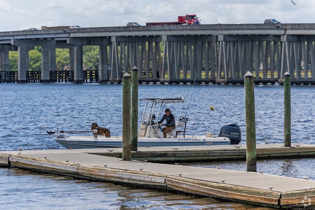 Waylyn locals love to take a boat out for a cruise at the W. O. Thomas, Jr. Boat Landing.