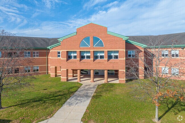 Northwestern Lehigh Middle School serves 481 students in grades 6-8.