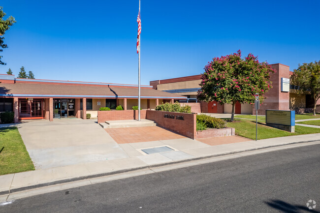 Laurelglen Elementary School provides a great education for Bakersfield students.