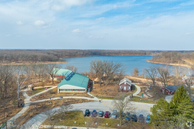 Palos Park West has many nature preserves to choose from.