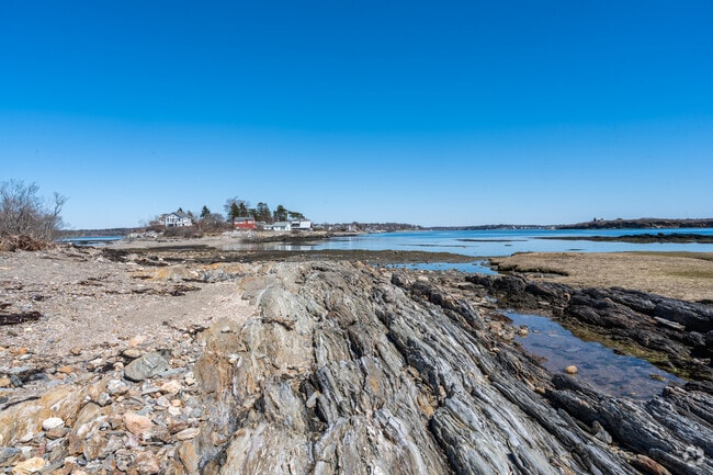 Rocky shoreline at Potts Point Preserve in Harpswell, Maine