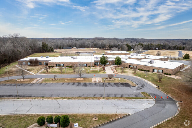 North Davie Middle School has a diversity grade of B from Niche.